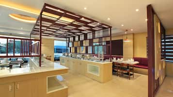 Bữa sáng kiểu Âu hàng ngày (500 INR/mỗi người)