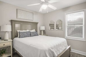 4 habitaciones, tabla de planchar con plancha, wifi y ropa de cama 