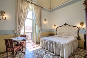 Superior Room | Premium bedding, memory-foam beds, individually decorated, desk - B&B A PALAZZO (Gagliano del Capo)