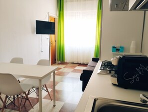 Dining - Monolocale con divano letto e cucina (Comiso)