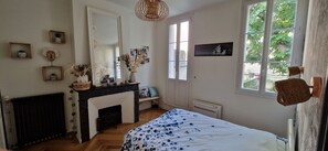 2 chambres, fer et planche Ă repasser, Wi-Fi, draps fournis