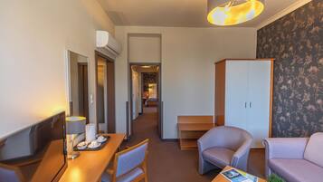 Superior Suite, Non Smoking, City View | In-room safe, desk, soundproofing, free WiFi