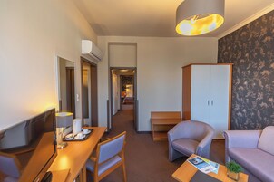 Superior Suite, Non Smoking, City View | In-room safe, desk, soundproofing, free WiFi