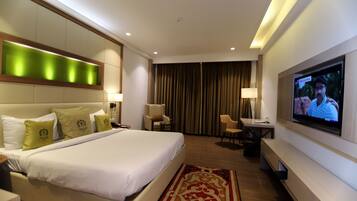 Habitación ejecutiva | 1 habitación, escritorio y espacio para trabajar con laptop