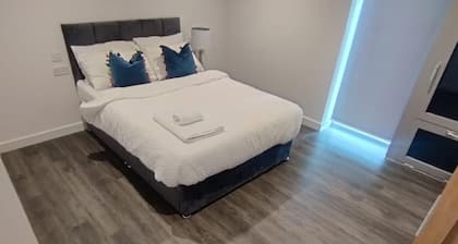 Charming 3-bed Apartment in London