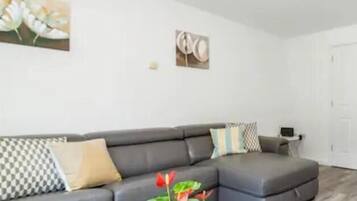 Apartment | Living area