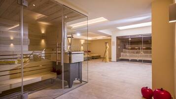 Sauna, steam room, body treatments