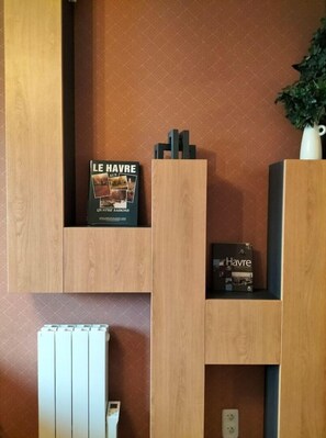 Interior - "p'tit Rousseau" 10min : Gare à Pied/plage en Tram (le havre)