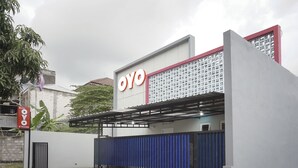 ด้านหน้าที่พัก