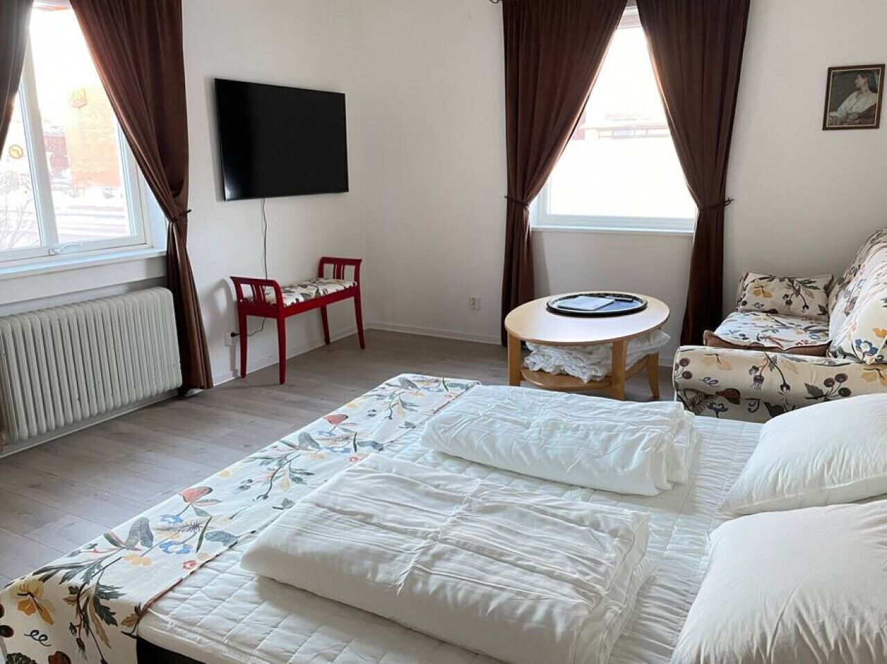 1 bedroom, iron/ironing board, free WiFi