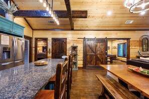 Dining - Game Room w/Pool Table | Outdoor Games | Playset (Broken Bow)