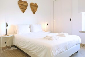 3 Schlafzimmer, Zimmersafe, Schreibtisch, Bügeleisen/Bügelbrett