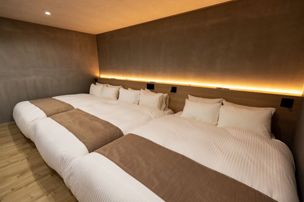 2 bedrooms, WiFi, bed sheets