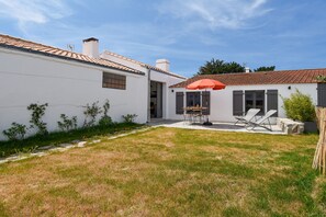 Terrace/patio - Salt marshes and beaches - 2 adults - 2 children (Noirmoutier-en-l´Ile)