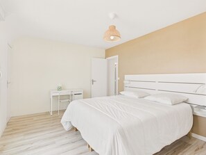 7 bedrooms, free WiFi
