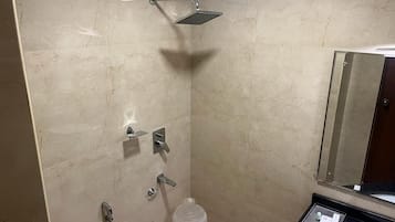 Deluxe Double Room | Bathroom | Shower, hydromassage showerhead, free toiletries, towels
