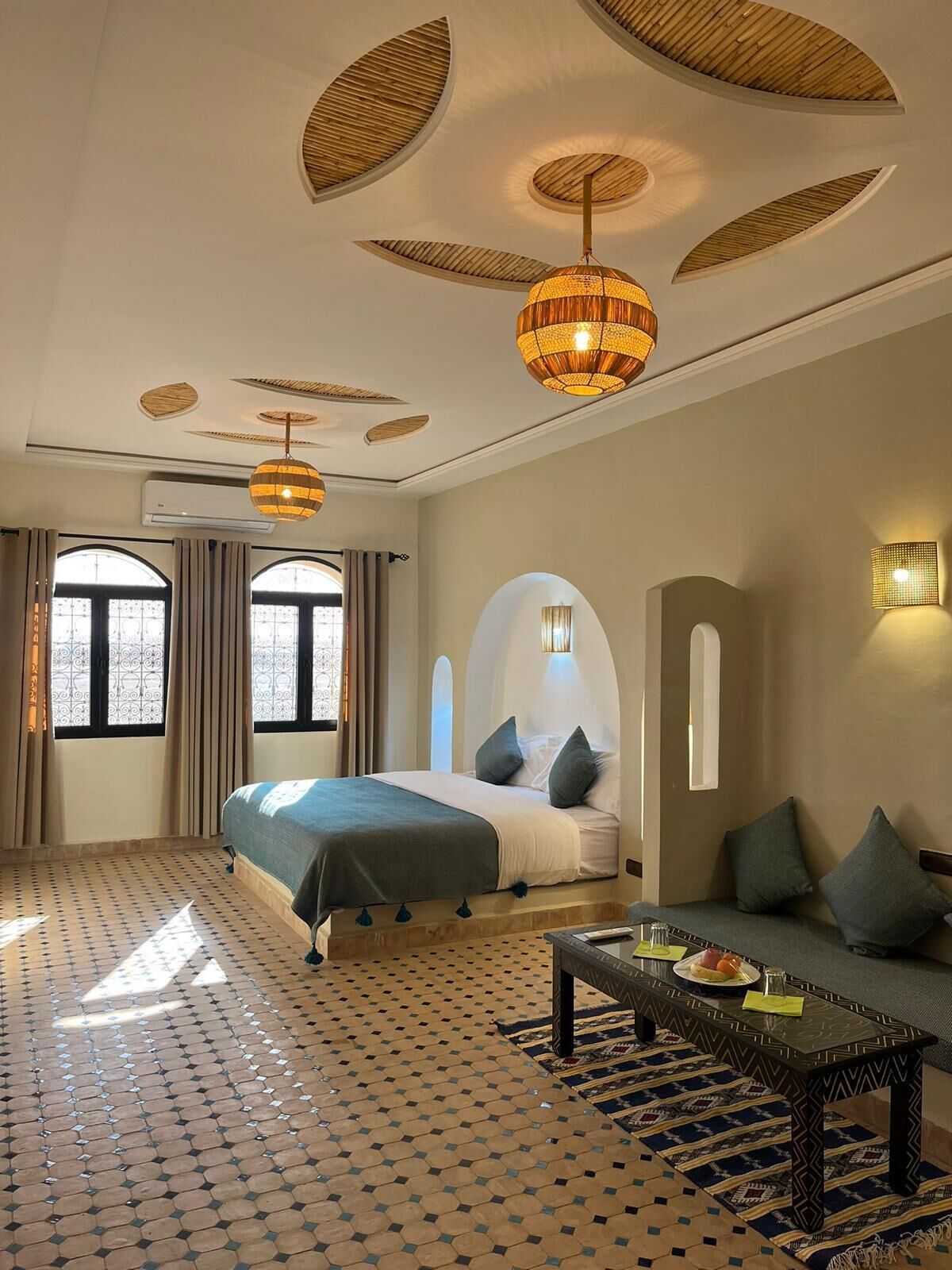 Comfort Double Room, 1 King Bed, Accessible, City View | Down comforters, pillowtop beds, individually decorated, desk