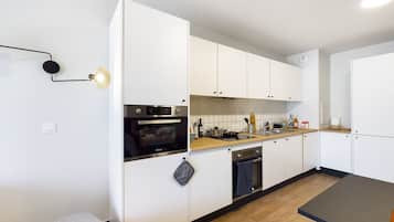 Appart Coloc 4 Private Rooms No A/C | 起居區 | 43-吋智慧型電視、數位頻道、Netflix、串流服務