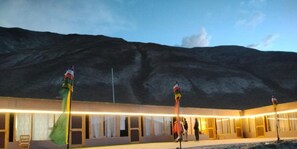 Façade de l’hébergement - soirée/nuit