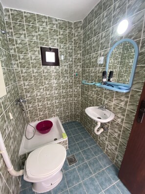 Dusche, Haartrockner, Seife