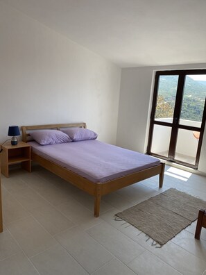 5 Schlafzimmer, Bügeleisen/Bügelbrett, WLAN, Bettwäsche