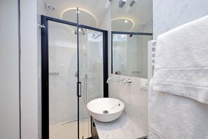 Dusche, Haartrockner