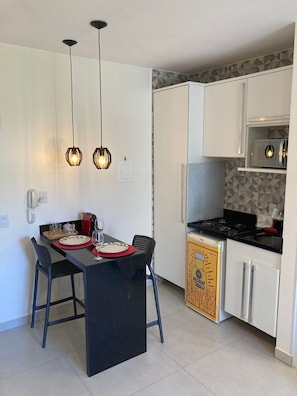 Comfort Studio | Dining