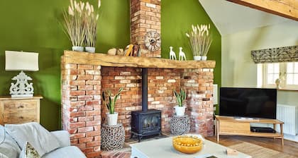 Hollington Barns - Luxury Cottages