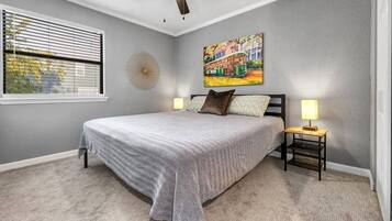 2 chambres, fer et planche Ă  repasser, Wi-Fi, draps fournis