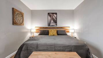 2 Schlafzimmer, Bügeleisen/Bügelbrett, WLAN, Bettwäsche