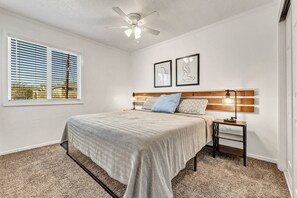 2 quartos, ferros/tábuas de passar roupa, Wi-Fi, roupa de cama