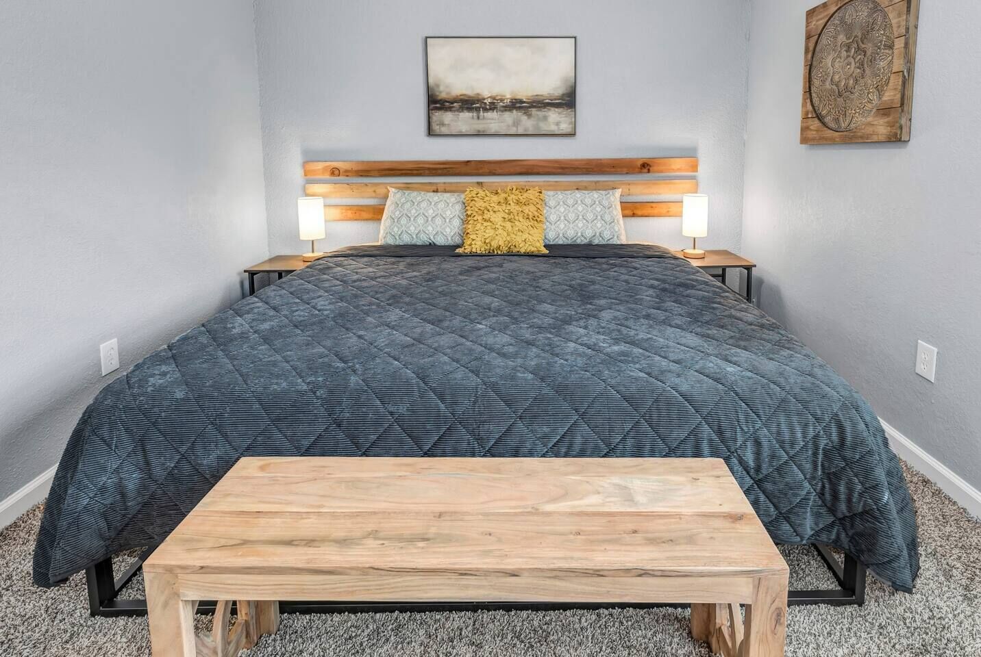 2 habitaciones, tabla de planchar con plancha, wifi y ropa de cama 