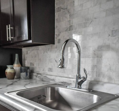 Rudder's Retreat: Walk to A&M, Comfy King Bed