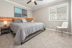 2 dormitorios, tabla de planchar con plancha, wifi y ropa de cama