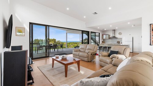 Searenity at Tomakin