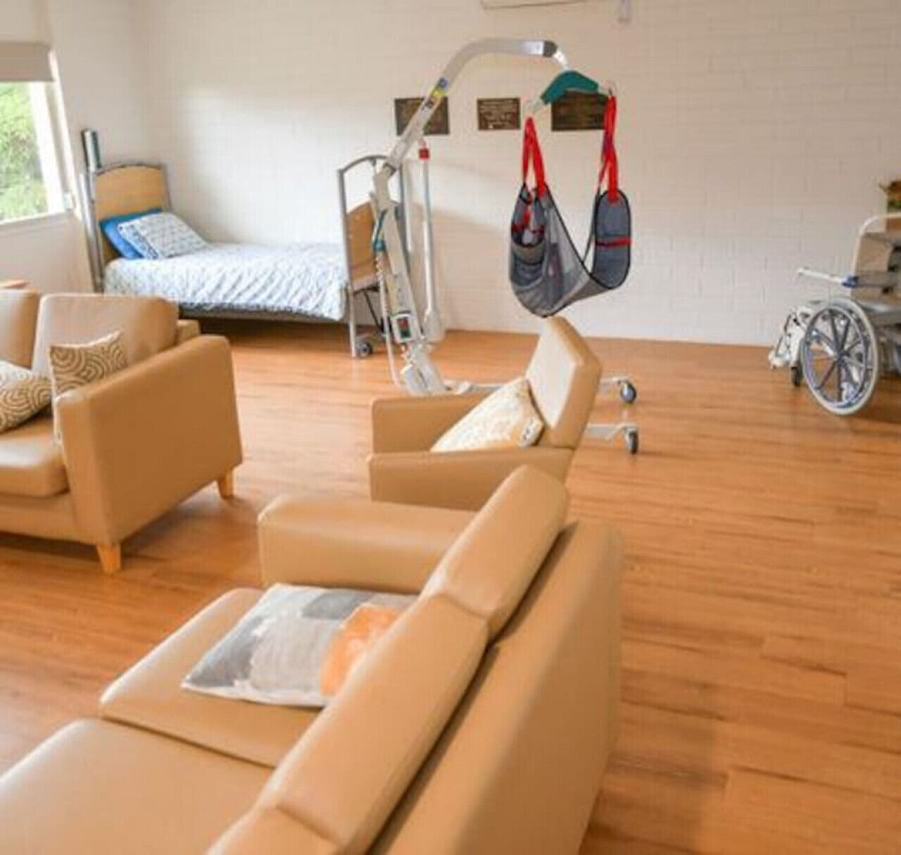 5 chambres, fer et planche à repasser