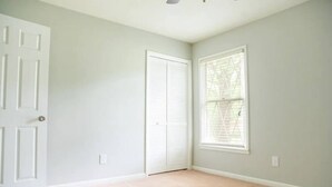Interior - Peaceful 3BR/2BA House Near EVERYTHING w/WIFI  (Dothan)