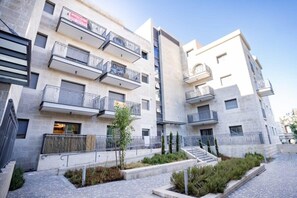 Exterior - Shirat Haneviim - One Bedroom (Jerusalem)