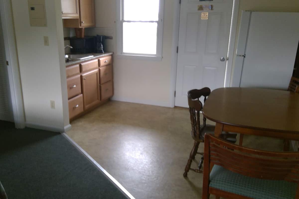 Junior Suite, 2 Bedrooms, Kitchenette | Ruang tamu