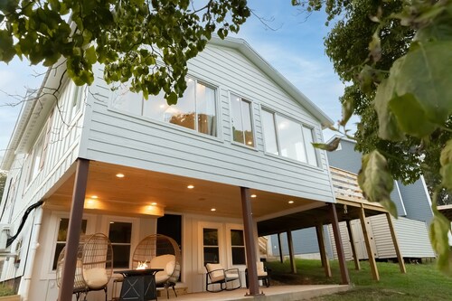 *Lickety Slip* Bring your boat! Lake view Hot Tub