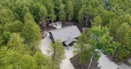 Relax at Newly Constructed home in Egg Harbor