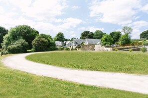 Property grounds - Trewhiddle Cottage 40 (St Austell)