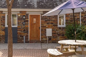 Cottage | Outdoor dining - Trewhiddle Cottage 40 (St Austell)