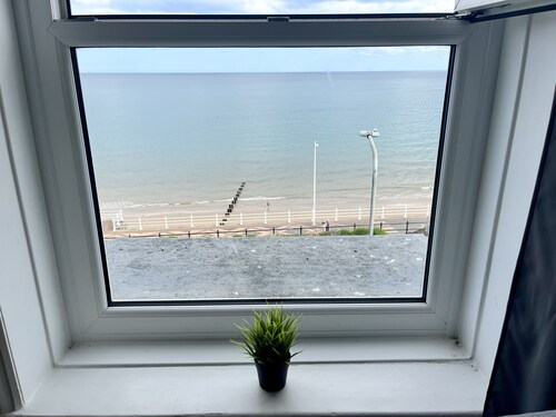 7 Beach View @ Beaconsfield House
