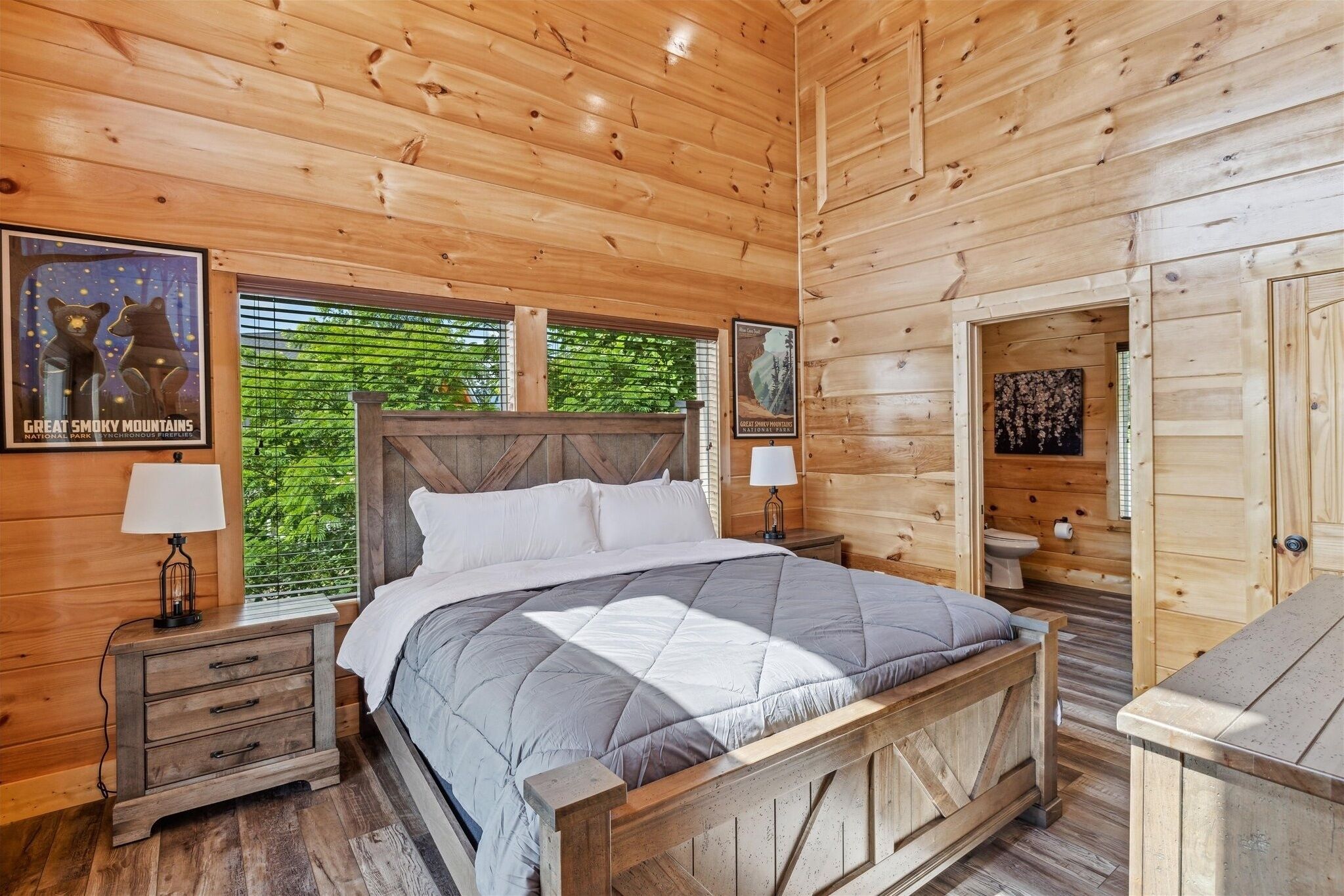 Cabin, 4 Bedrooms | 4 bedrooms, free WiFi