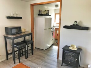 Ferienhaus, 1 Schlafzimmer | Eigene Küche | Kühlschrank, Ofen, Wasserkocher mit Kaffee-/Teezubehör, Toaster