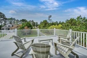 Terrace/patio - EVENTIDE on Chincoteague Island! (Chincoteague Island)