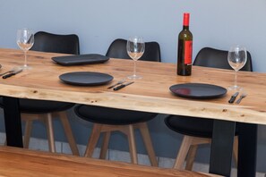 Apartment | In-room dining - Home Away from Home 2 Bd Apt in Zografou (Zografos)
