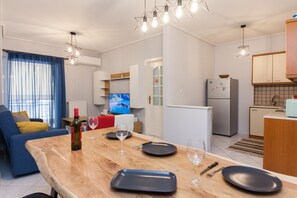 Interior - Home Away from Home 2 Bd Apt in Zografou (Zografos)