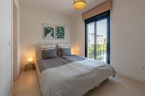 3 dormitorios, tabla de planchar con plancha, wifi gratis y ropa de cama